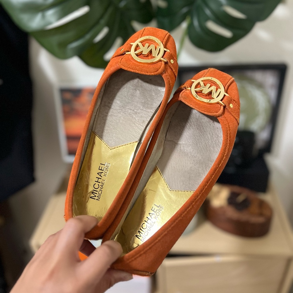 MICHAEL KORS Suede Flats